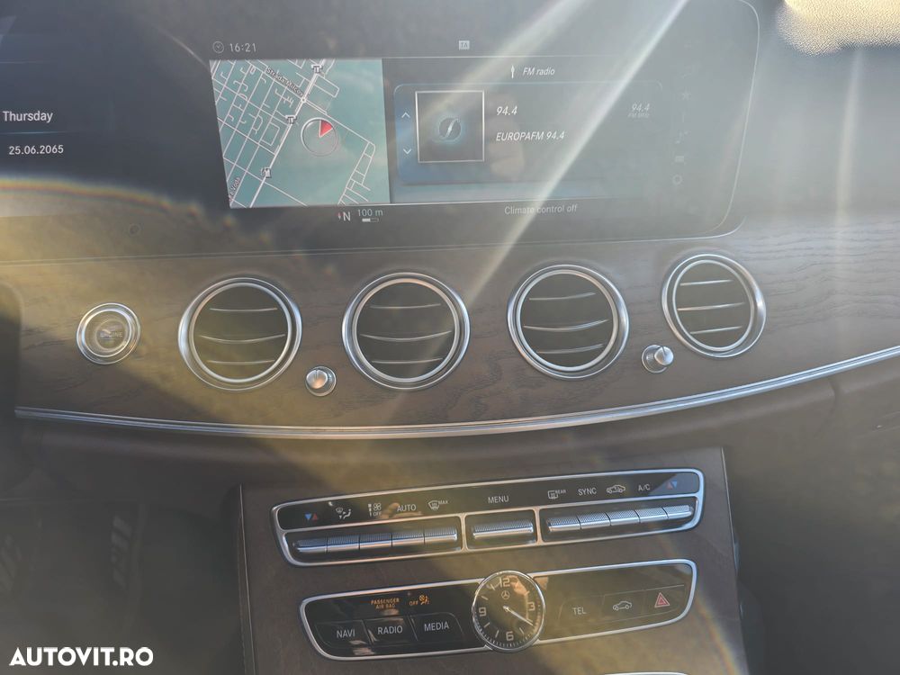 Mercedes-Benz E 220 d 4MATIC Aut. - 11