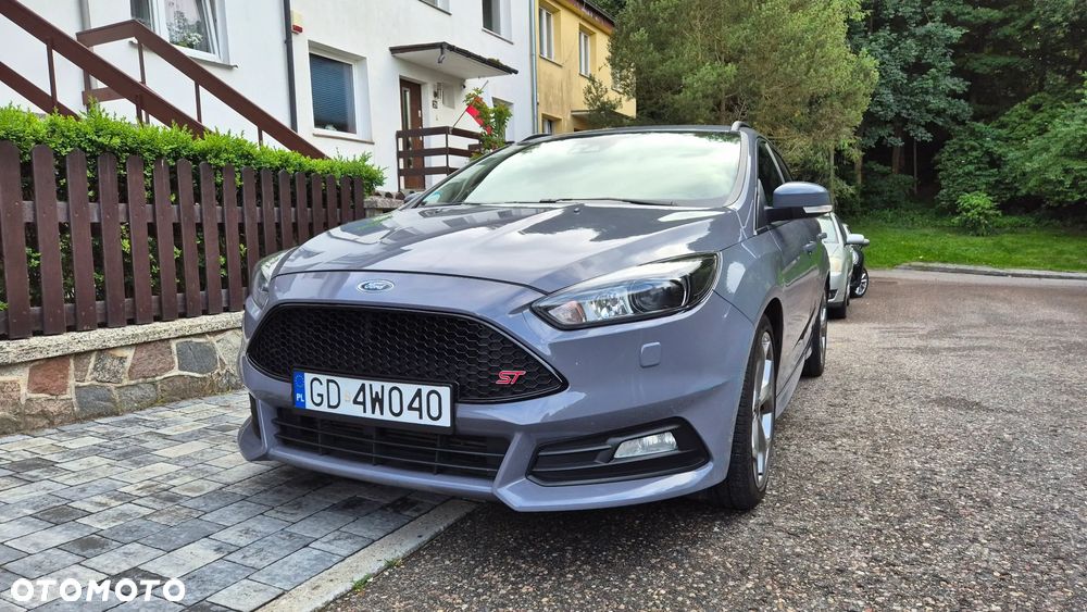 Ford Focus 2.0 TDCi ST PowerShift - 1