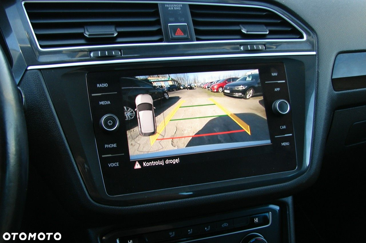 Volkswagen Tiguan - 25
