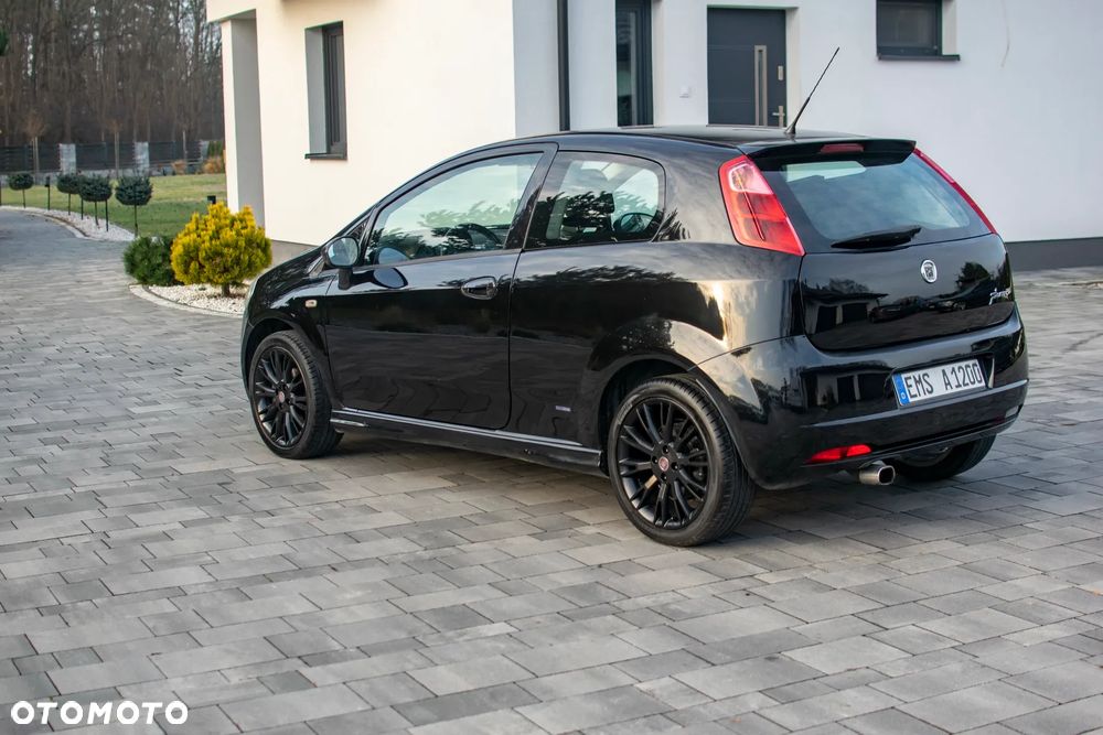 Fiat Grande Punto - 24