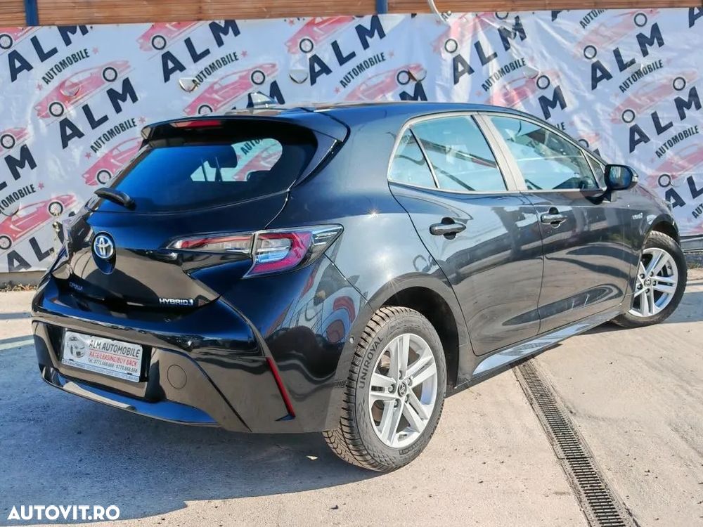 Toyota Corolla ver-1-8-hsd-dynamic - 7