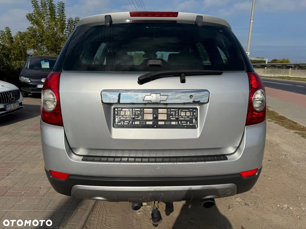 Chevrolet Captiva 2.0 d LT medium - 8