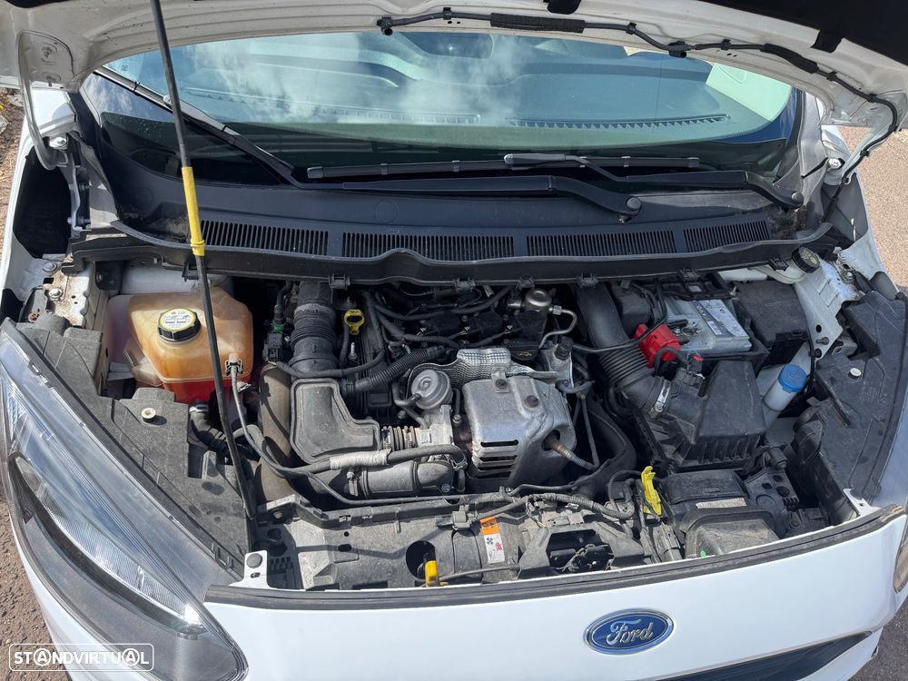 Ford Courier - 22