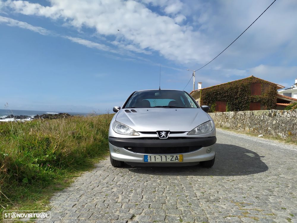 Peugeot 206 1.1 XR - 1