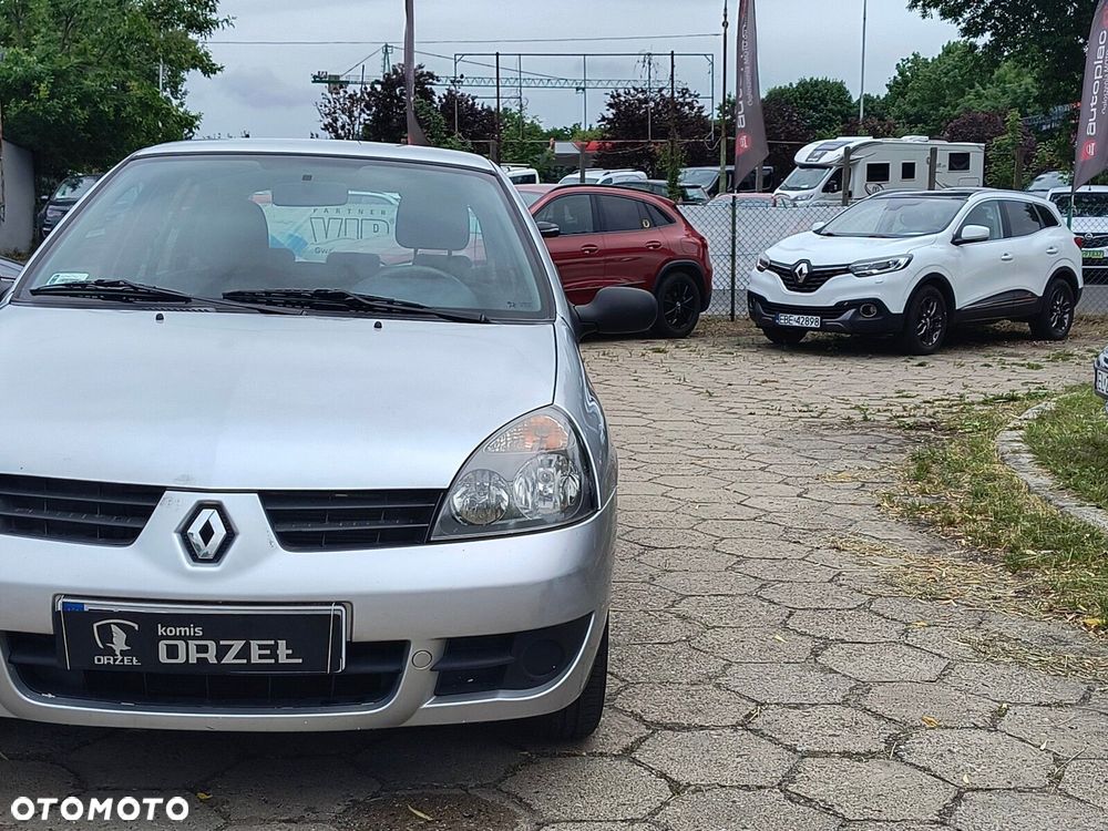 Renault Clio - 25