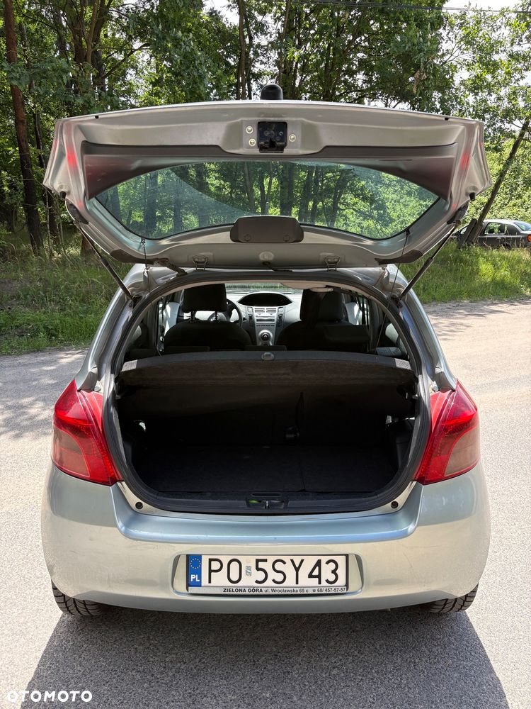 Toyota Yaris 1.3 Luna A/C - 6