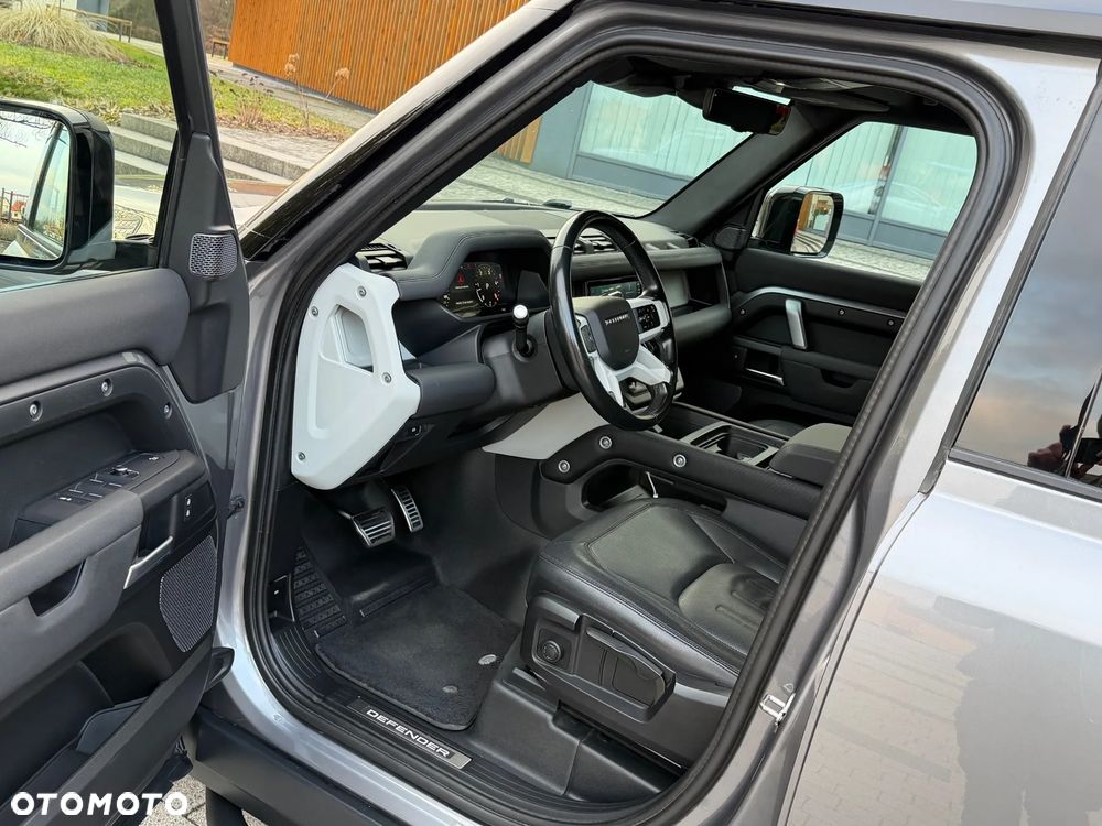 Land Rover Defender 110 D250 X-Dynamic S - 5