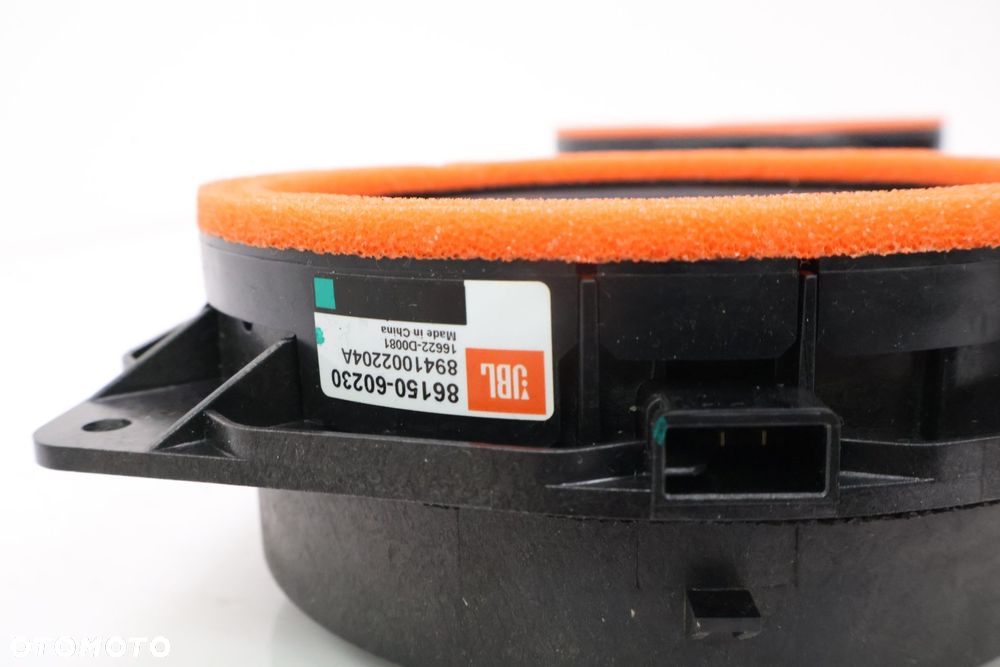 TOYOTA LAND CRUISER 150 17- ZESTAW GŁOŚNIKÓW JBL SUBWOOFER 8615060240, 8615060250 - 3