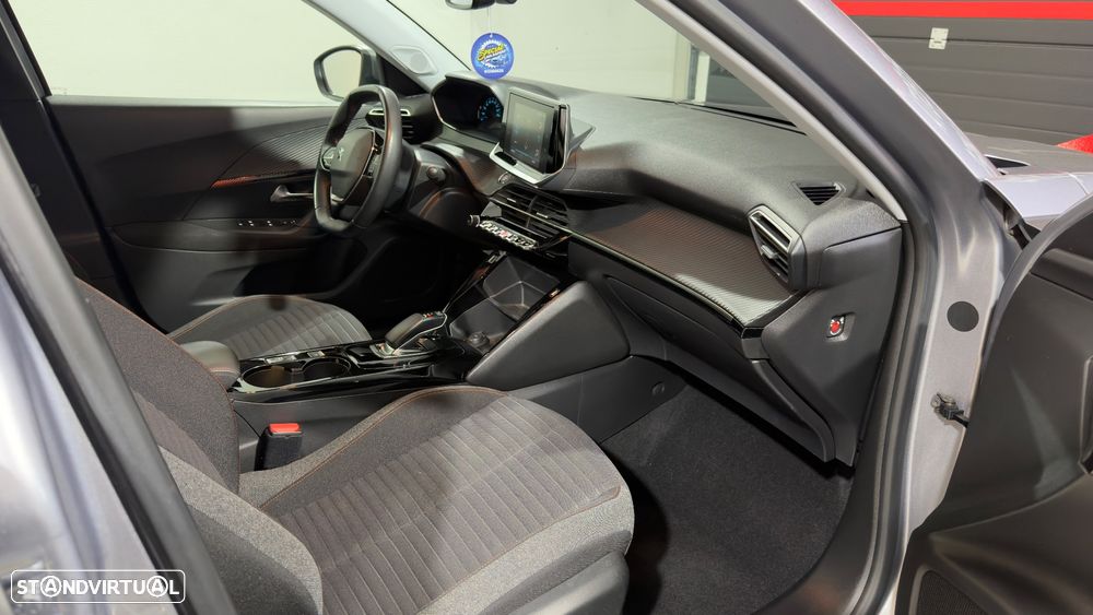 Peugeot e-2008 Active - 16