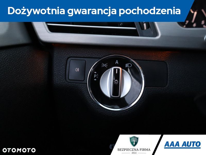 Mercedes-Benz Klasa E - 20