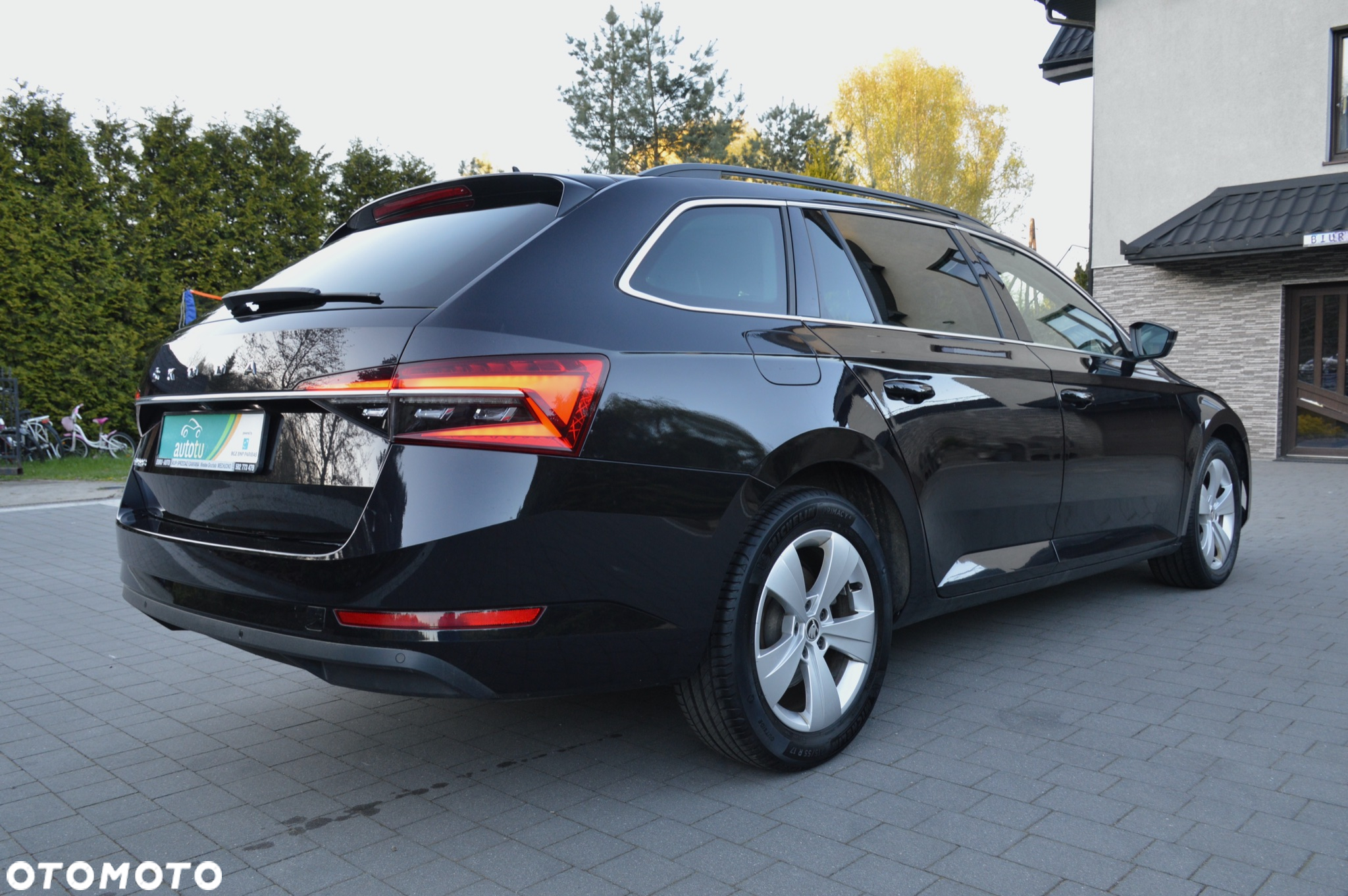 Skoda Superb 2.0 TDI SCR Sportline DSG - 8