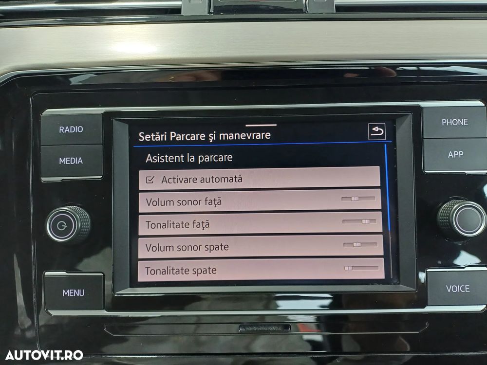 Volkswagen Passat 2.0 TDI DSG Highline - 19