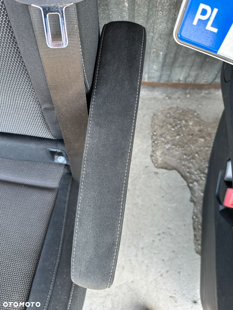 Mercedes v klasa  vito 447 fotel  suntiago Metris  EQV  pojedynczy - 6