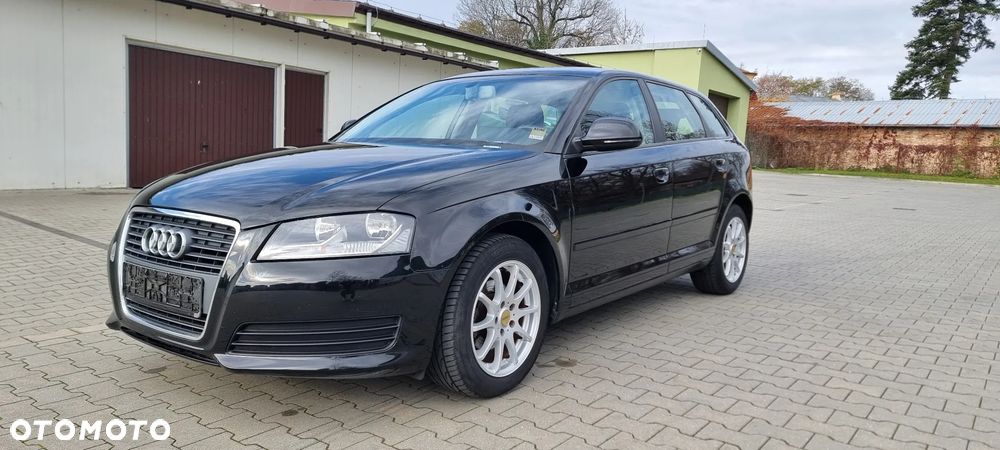 Audi A3 Sportback 1.6 Attraction - 1