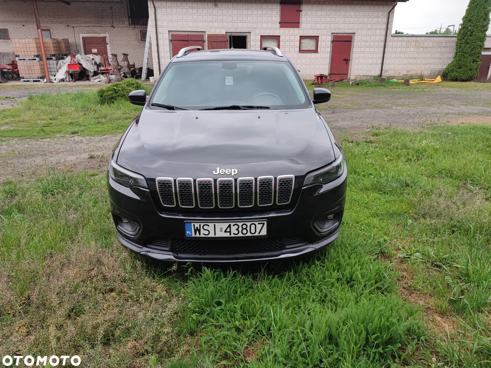 Jeep Cherokee - 17