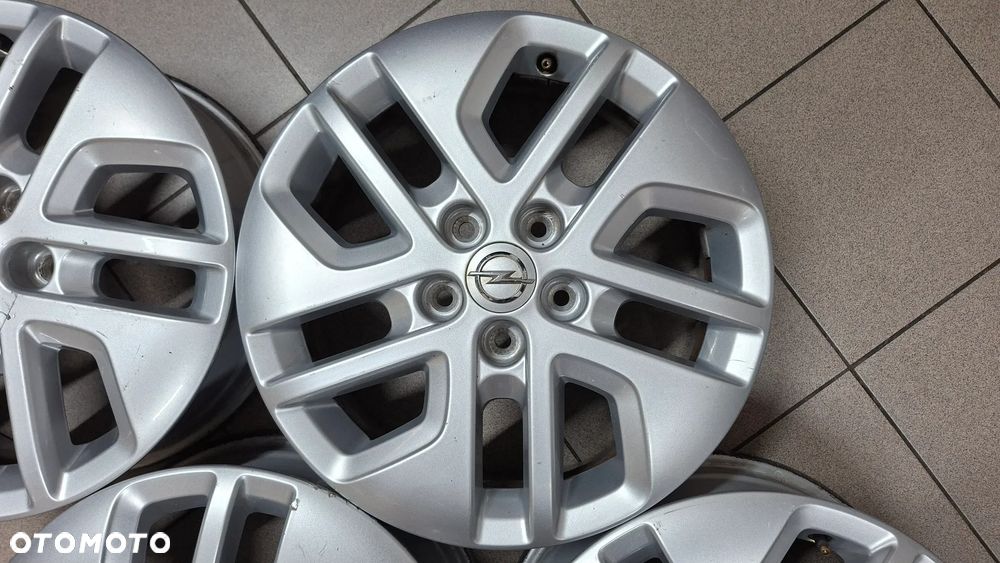 Felgi Aluminiowe 17 Renault Trafic III Opel Vivaro B 5x114.3 ET 50 - 8