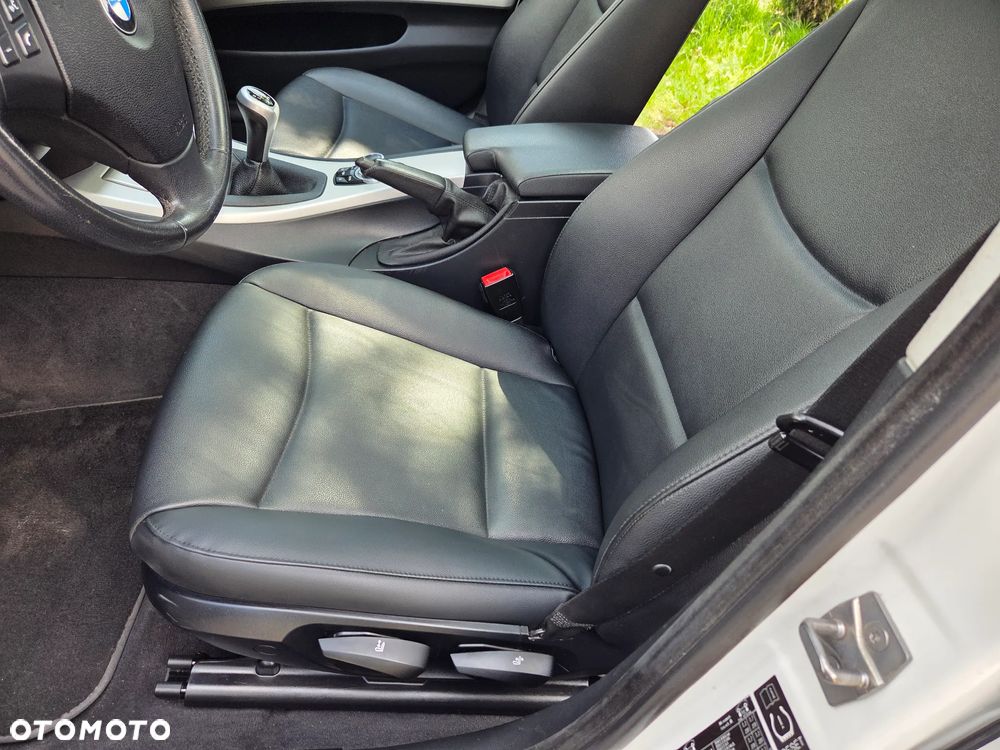 BMW Seria 3 318i Edition Exclusive - 20