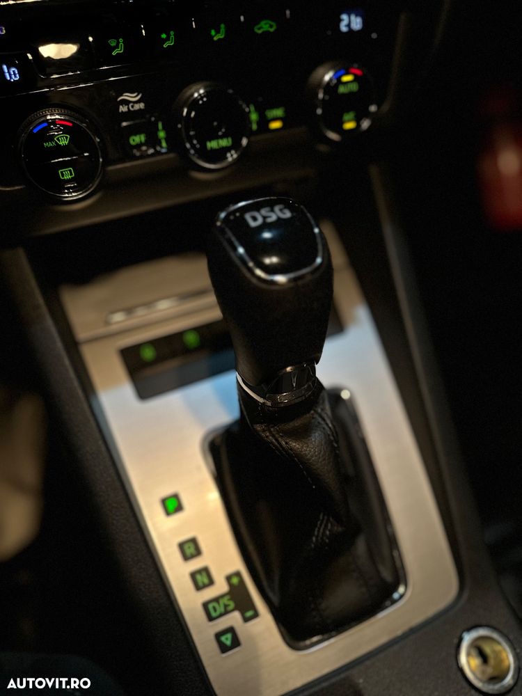 Skoda Octavia 1.6 TDI DSG Ambition - 16