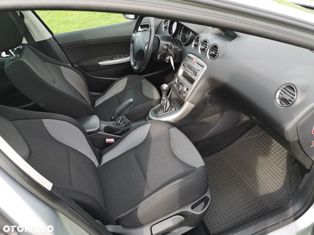 Peugeot 308 120 VTi Platinum - 17