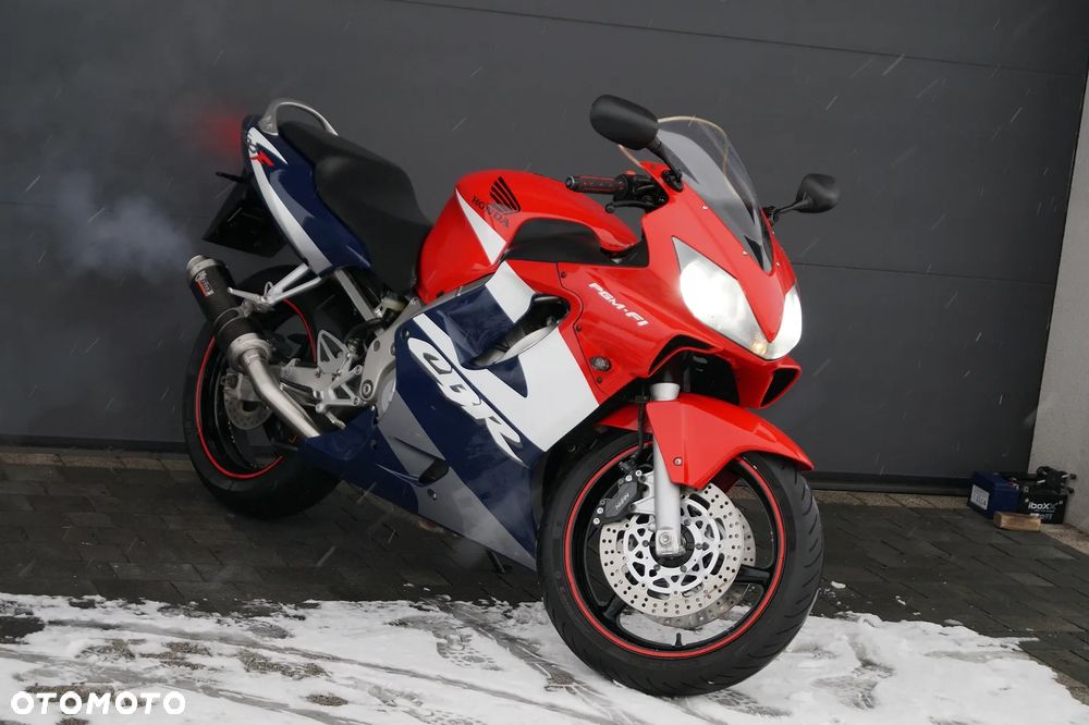 Honda CBR - 1