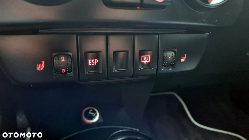 Volkswagen New Beetle - 13