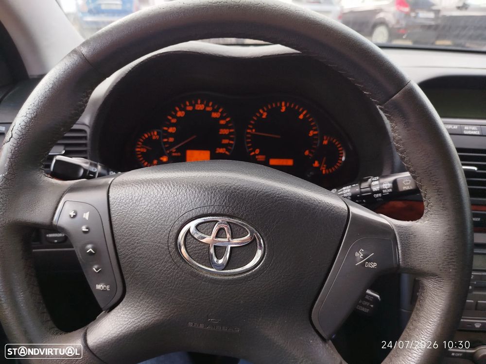 Toyota Avensis - 6