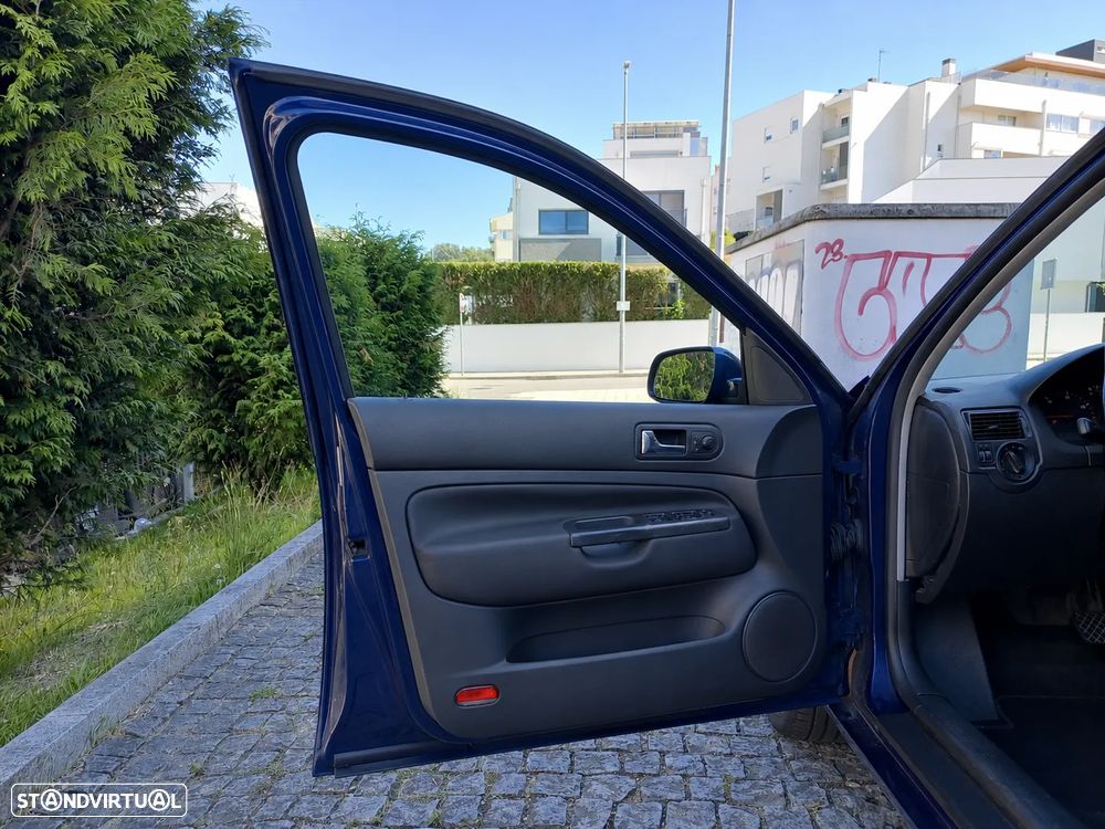 VW Golf 1.9 TDi Highline Aut. - 17