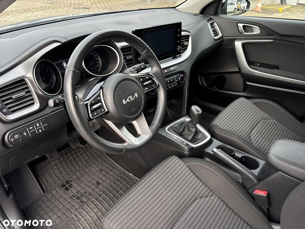 Kia Ceed 1.5 T-GDI M - 9