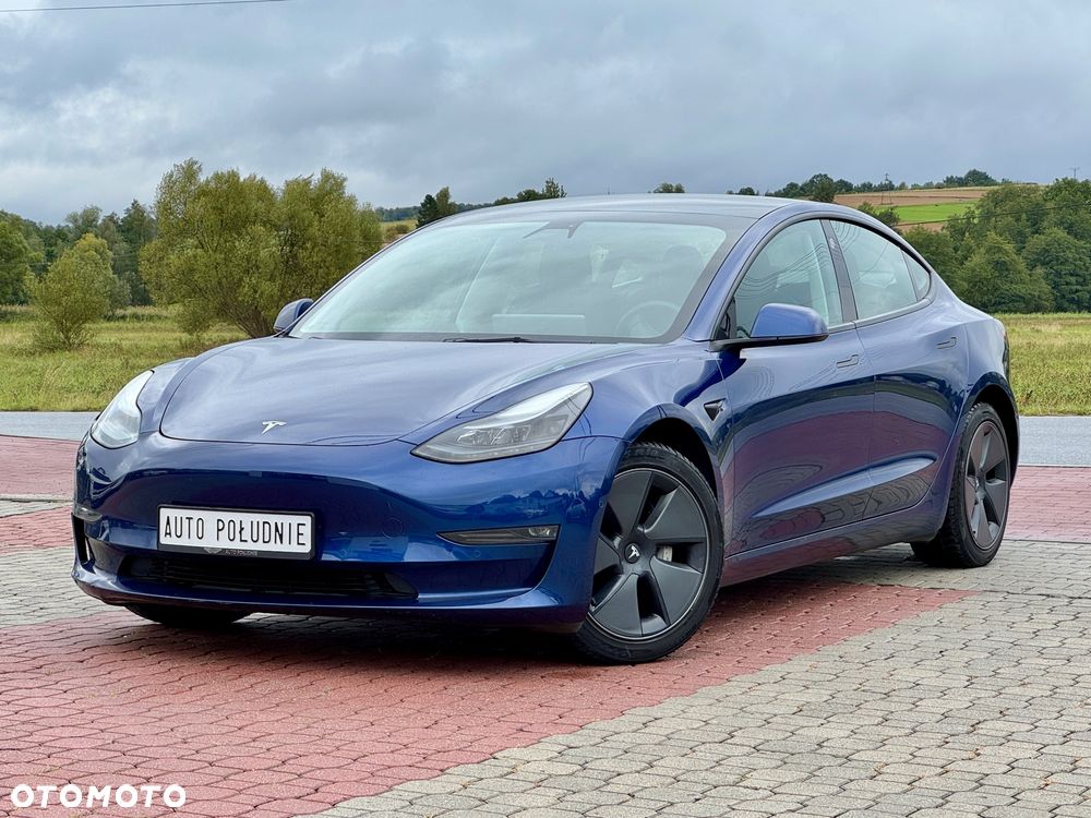 Tesla Model 3 - 2