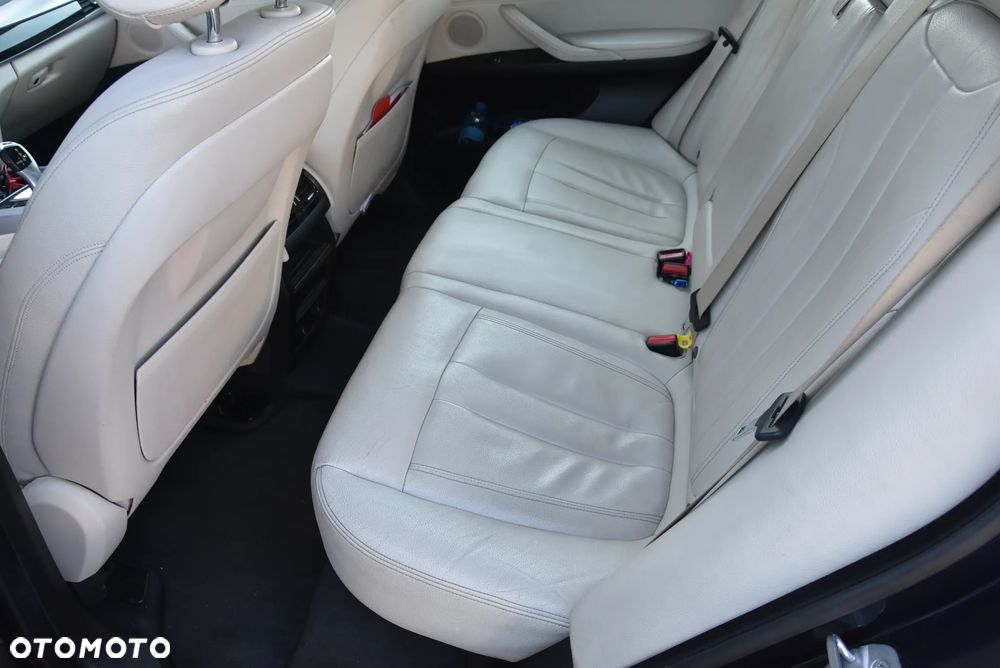 BMW X5 - 12