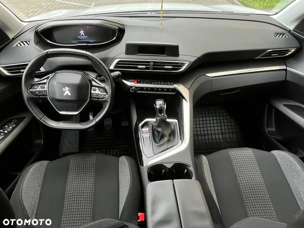 Peugeot 3008 1.2 PureTech Active - 24
