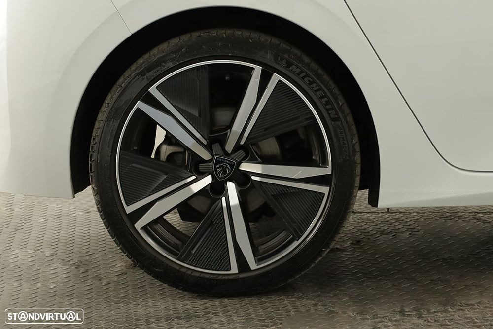Peugeot 308 1.2 PureTech GT EAT8 - 5