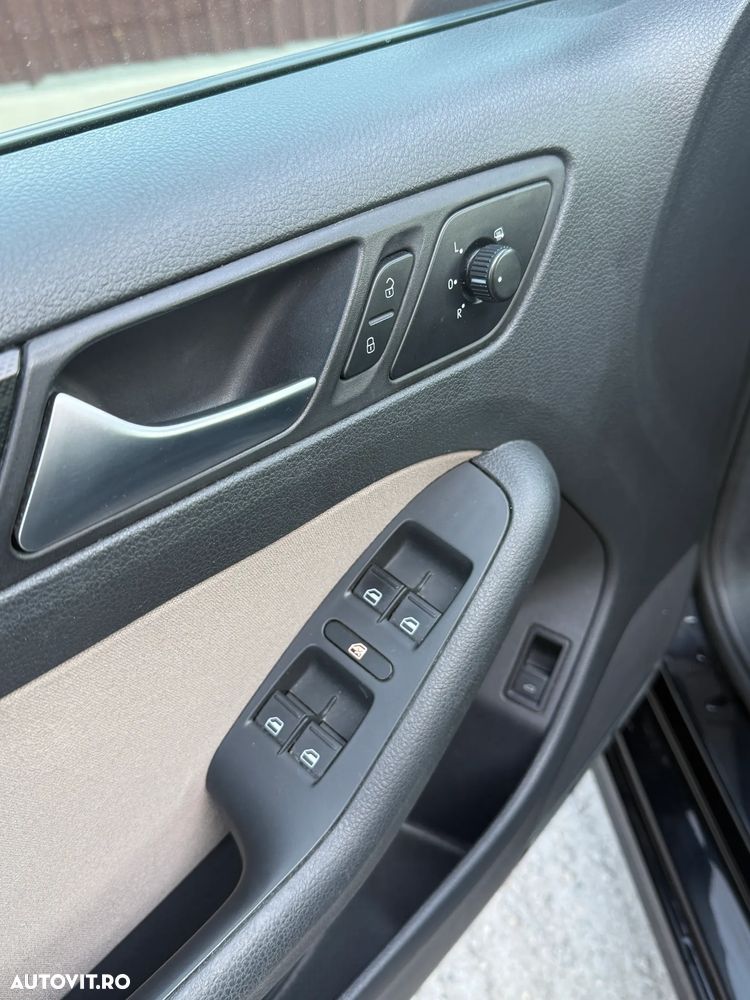 Volkswagen Jetta 1.6 TDI CR DPF BMT Trendline - 14