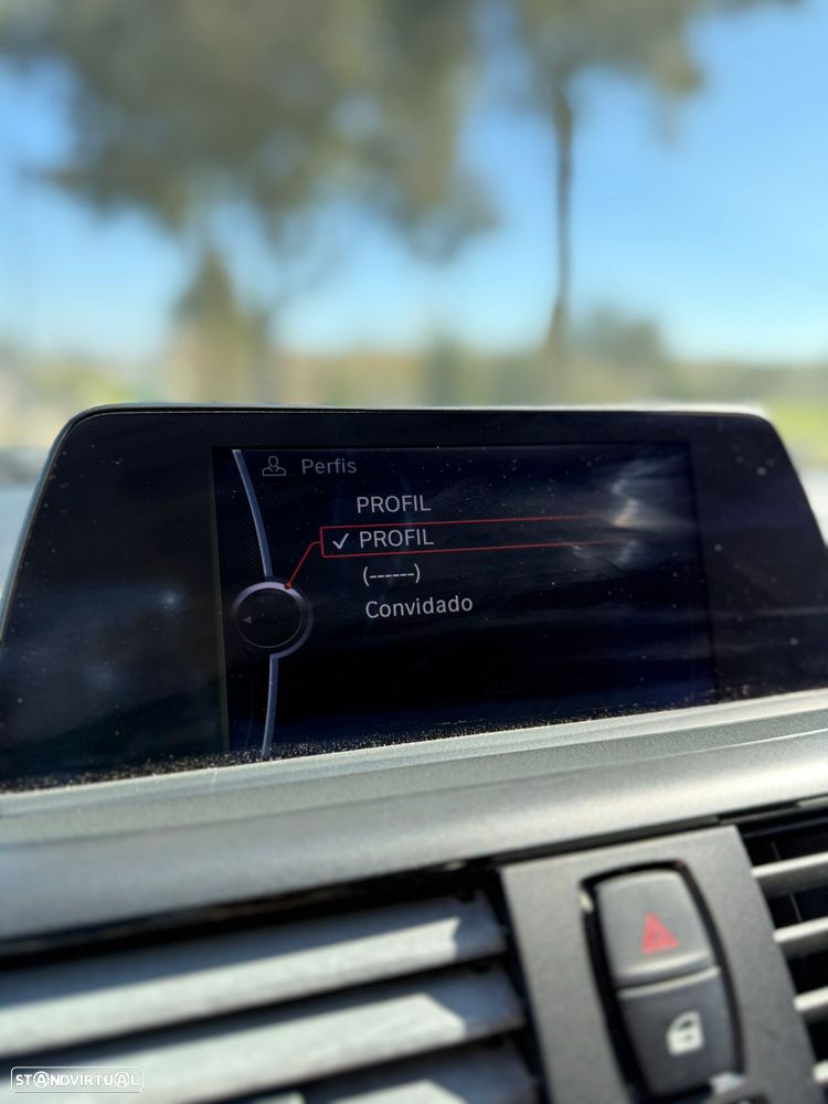 BMW 116 d Sport Line - 2