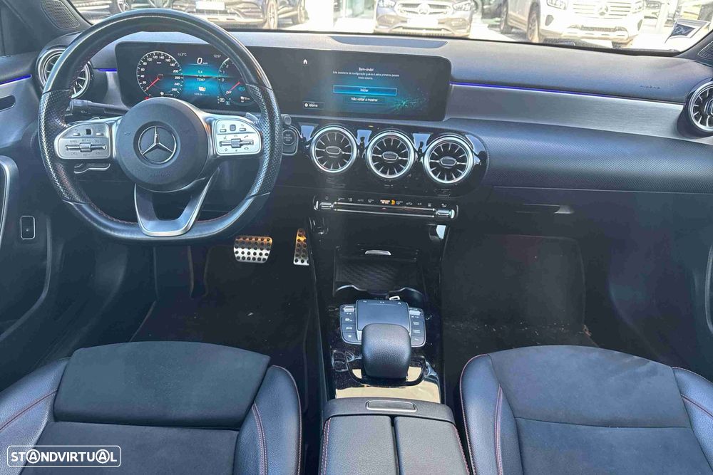 Mercedes-Benz A 250 Limousine e AMG Line - 9