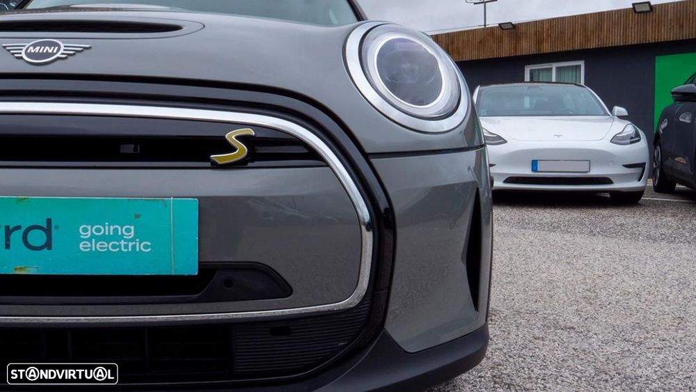 MINI 3 Portas Cooper SE Yours - 4