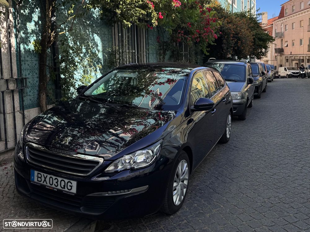 Peugeot 308 - 1