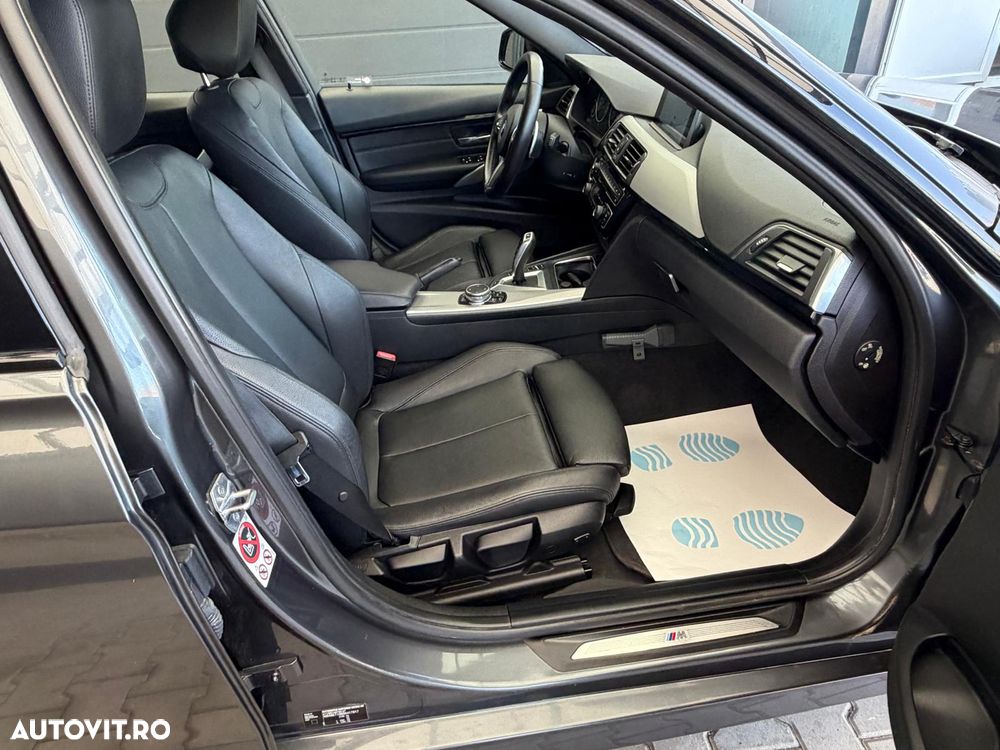 BMW Seria 3 330e iPerformance M Sport - 12