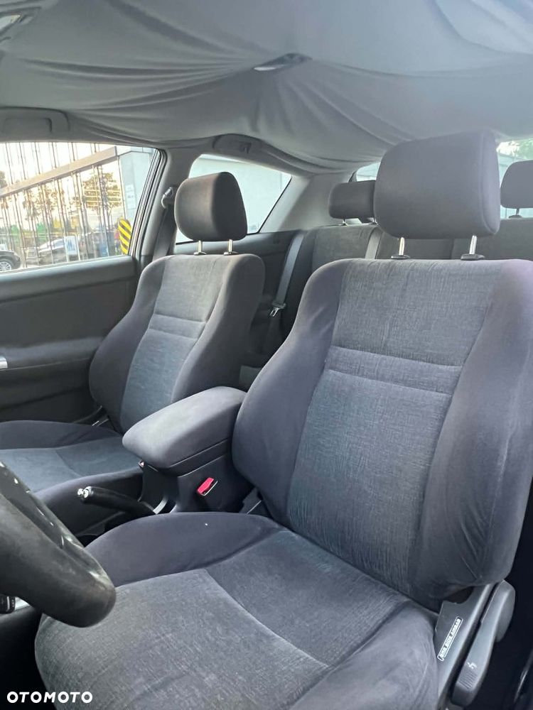 Toyota Corolla 1.6 VVT-i Terra - 15