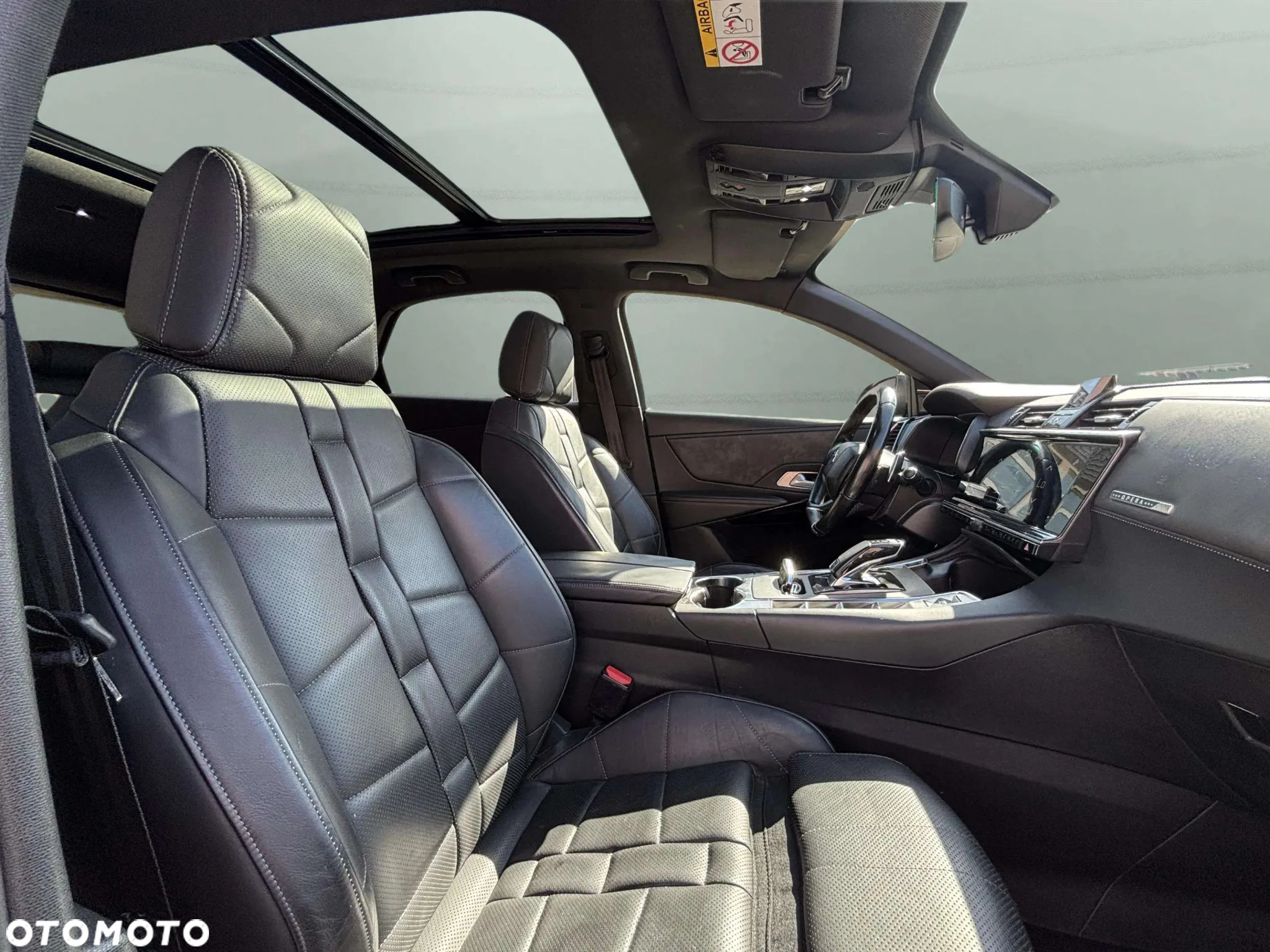 DS Automobiles DS 7 Crossback - 17
