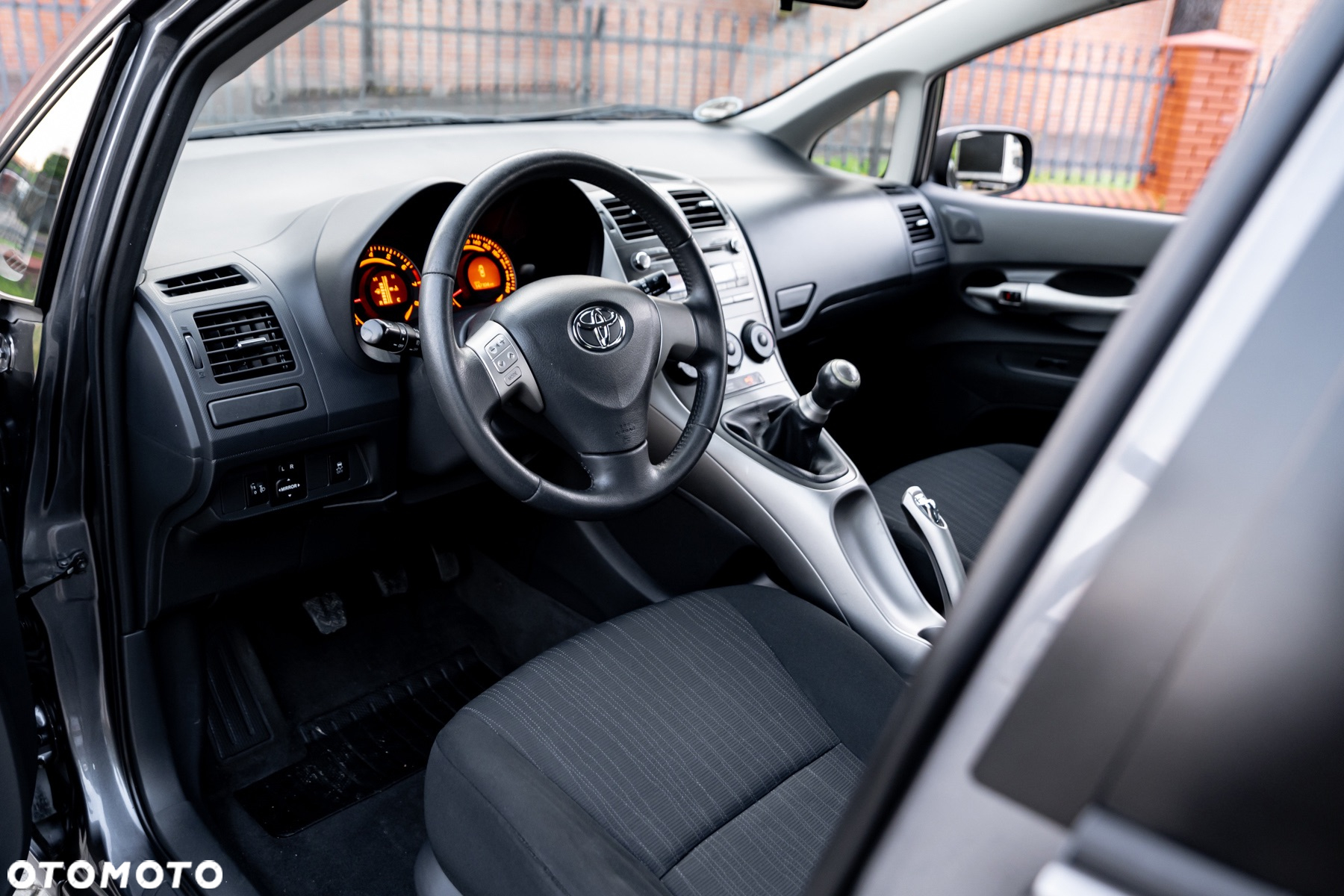 Toyota Auris 1.6 VVT-i Prestige - 16