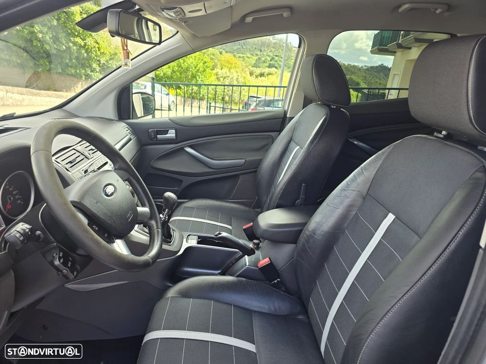 Ford Kuga 2.0 TDCi Titanium - 12