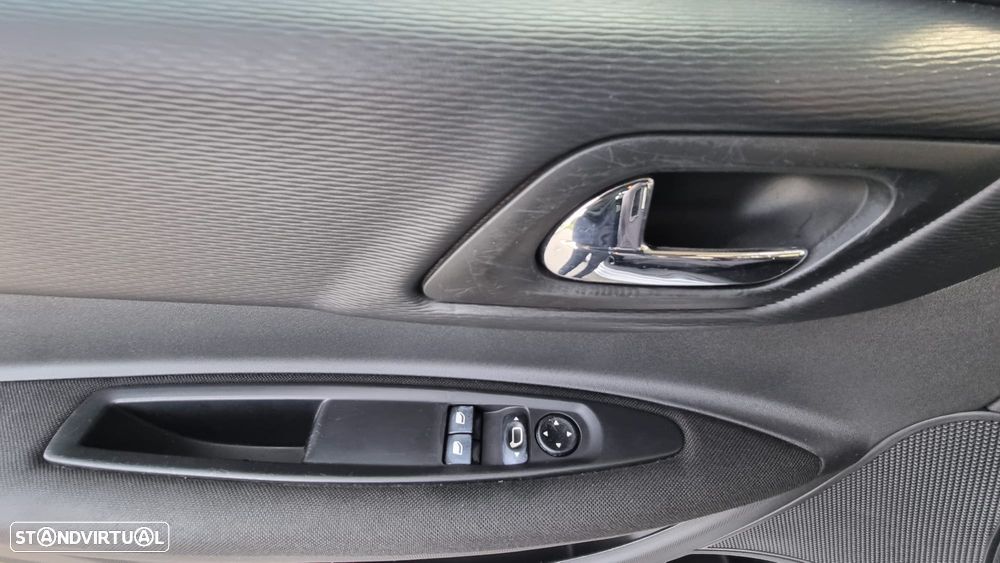 Citroën C4 1.6 HDi VTR Pack - 4