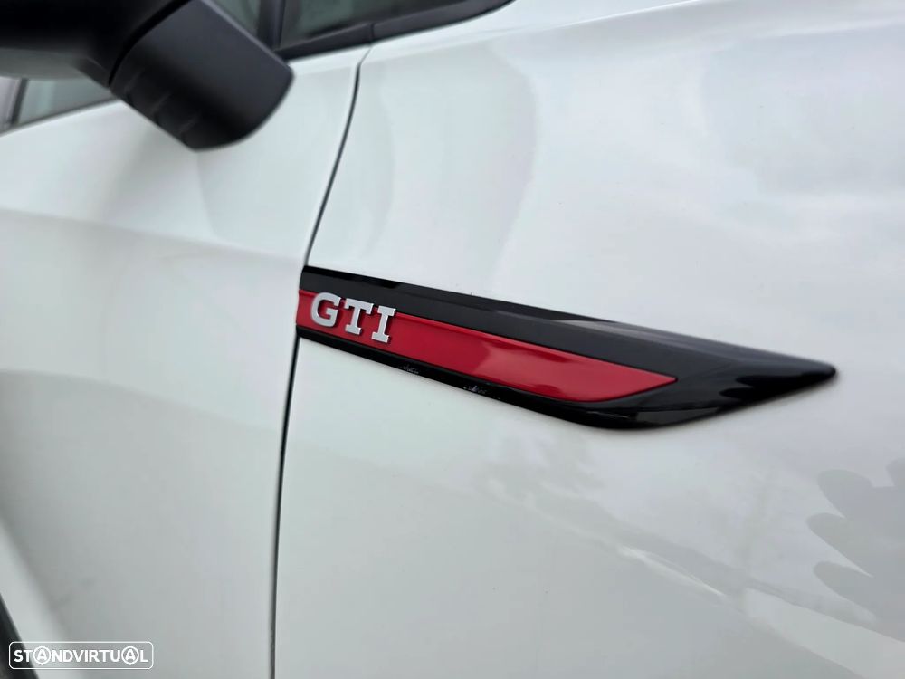 VW Golf 2.0 TSI GTI DSG - 8