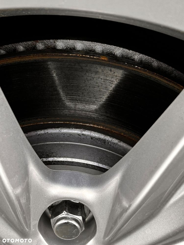 Lexus UX 250h Elegance 2WD - 36