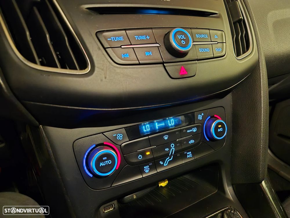 Ford Focus SW 1.5 TDCi Titanium - 14