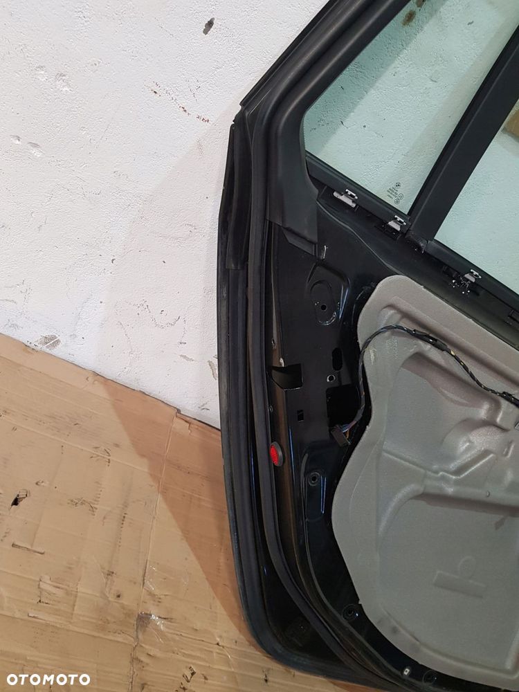 drzwi lewy tył schwarz 2 bmw 5 e61 europa - 8