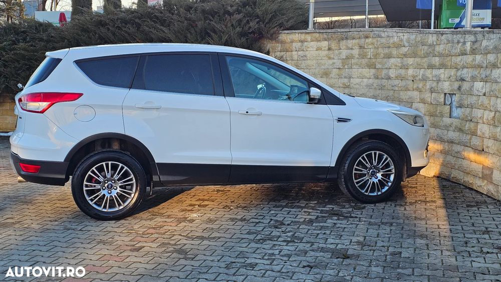 Ford Kuga 1.6 EcoBoost Start Stop 2WD Titanium - 6