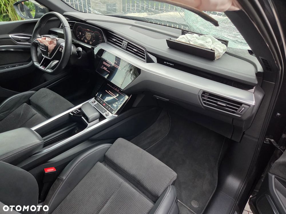 Audi e-tron 50 Quattro S Line - 16