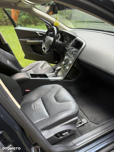 Volvo XC 60 T6 Drive-E R-Design Summum - 10